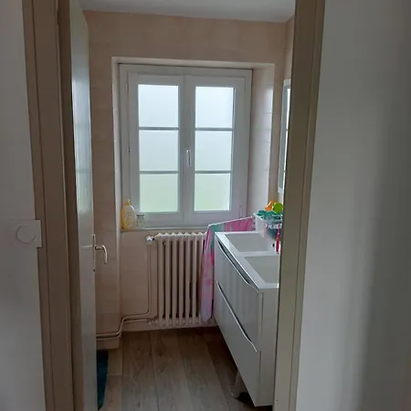 Au Pre Du Puy Chambretaud